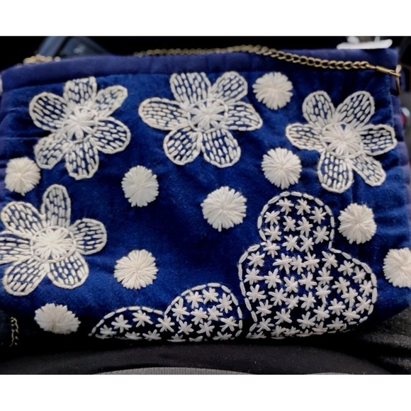Embroidered Handbag Purse Navy White Flowers Metal‎ Chain Blue Cactus Makeup Bag - Picture 2 of 7